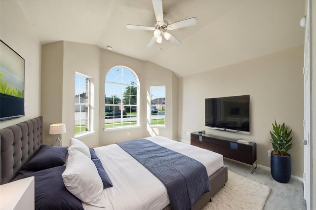 1118 Lasso Court, Alvin, TX 77511