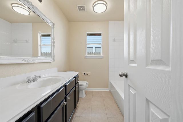 1118 Lasso Court, Alvin, TX 77511