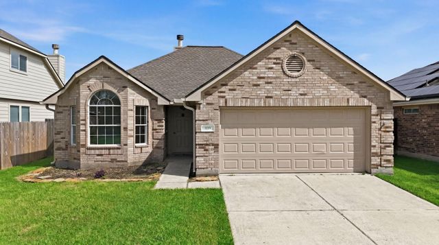 1118 Lasso Court, Alvin, TX 77511