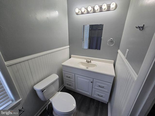 9 E SIMPSON ST, Mechanicsburg, PA 17055