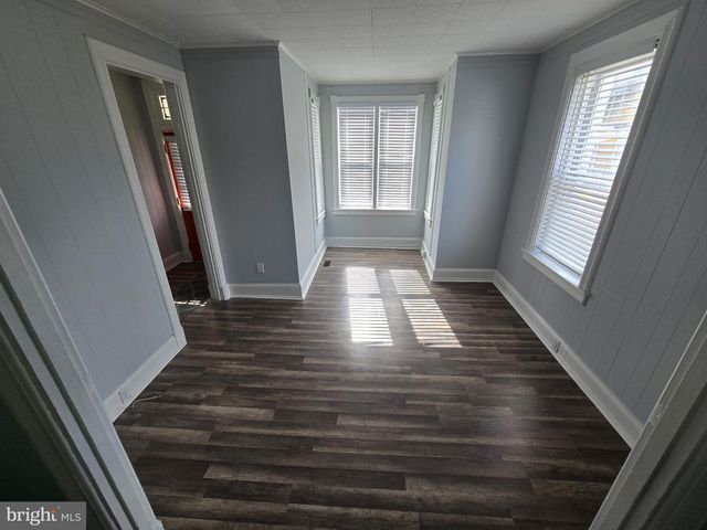 9 E SIMPSON ST, Mechanicsburg, PA 17055