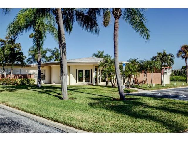 4570 OVERLOOK DR NE 283, St Petersburg, FL 33703