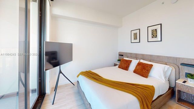 580 72nd St 1708, Miami Beach, FL 33141