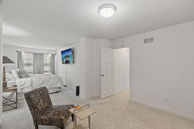 3040 Cedar Street, Little Canada, MN 55117