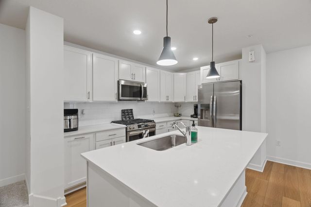3040 Cedar Street, Little Canada, MN 55117