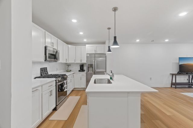 3040 Cedar Street, Little Canada, MN 55117