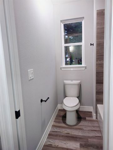 20 Lazy Springs, Trinity, TX 75862