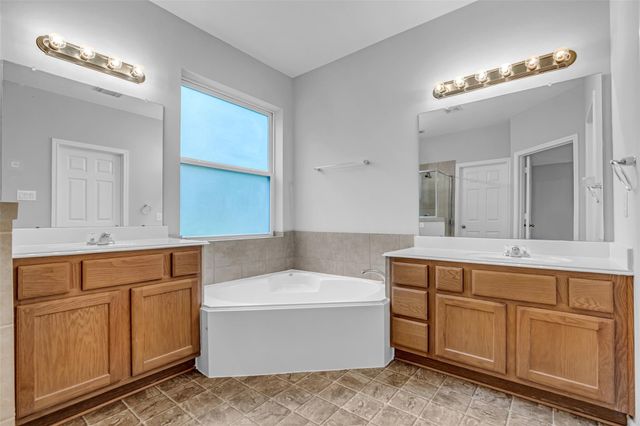 27527 Tepee Trail, Hockley, TX 77447