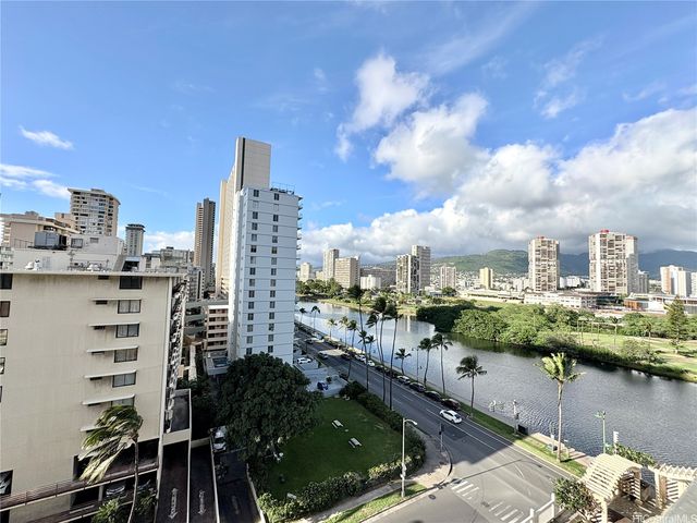 445 Seaside Avenue 1112, Honolulu, HI 96815