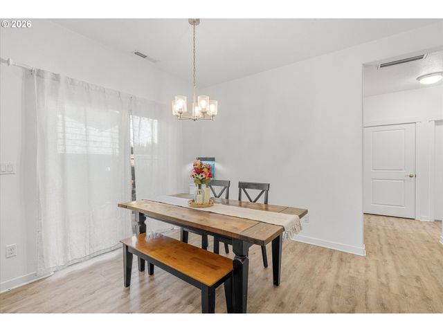 260 Nw LIBERTY Ln, Estacada, OR 97023
