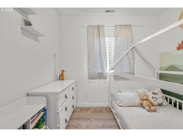 260 Nw LIBERTY Ln, Estacada, OR 97023