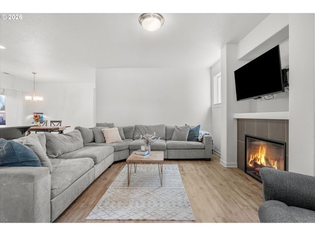 260 Nw LIBERTY Ln, Estacada, OR 97023