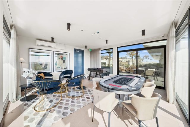 709 E Walnut Street 319, Pasadena, CA 91101