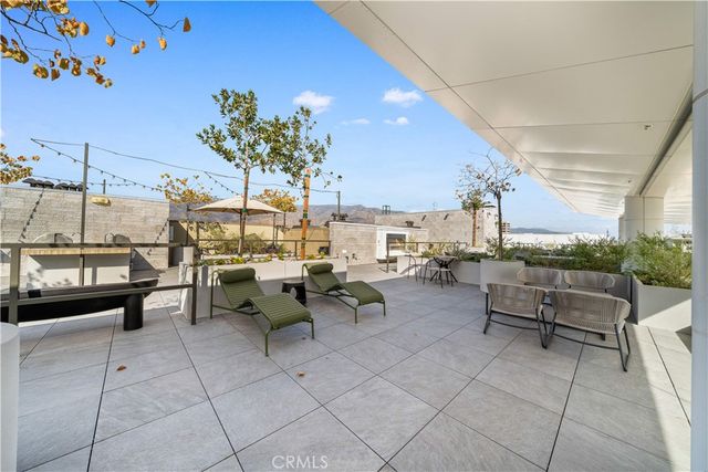 709 E Walnut Street 319, Pasadena, CA 91101