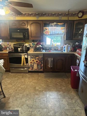 22 2ND AVE, Pemberton, NJ 08068