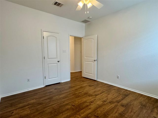 193 Blossom Valley STRM, Buda, TX 78610