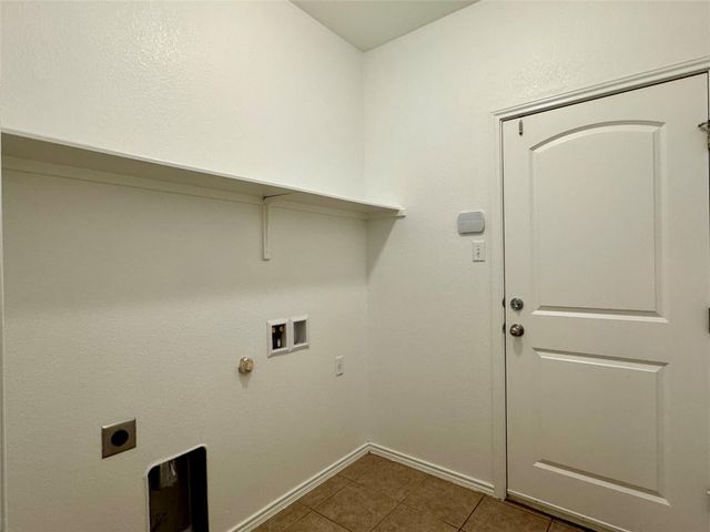 193 Blossom Valley STRM, Buda, TX 78610