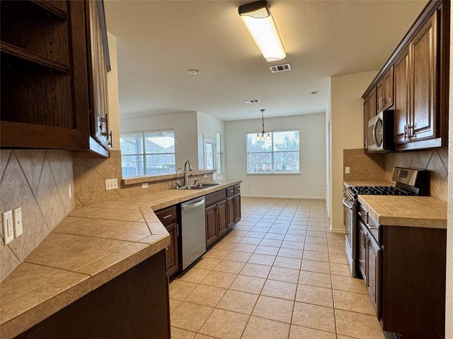 193 Blossom Valley STRM, Buda, TX 78610