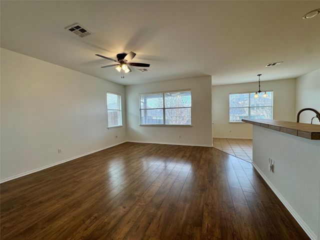 193 Blossom Valley STRM, Buda, TX 78610