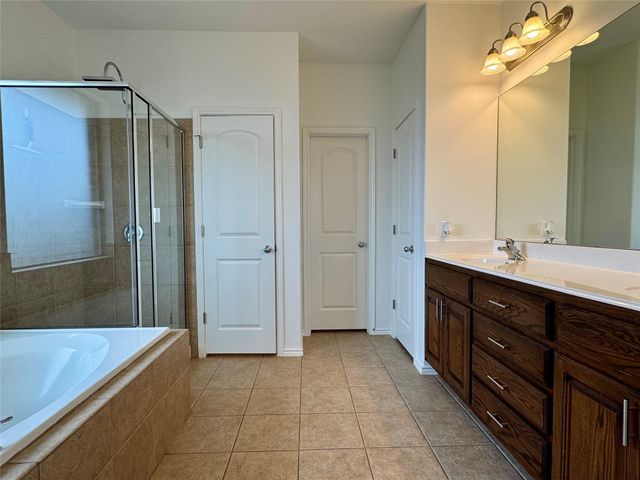 193 Blossom Valley STRM, Buda, TX 78610