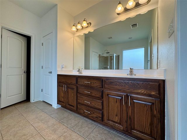 193 Blossom Valley STRM, Buda, TX 78610