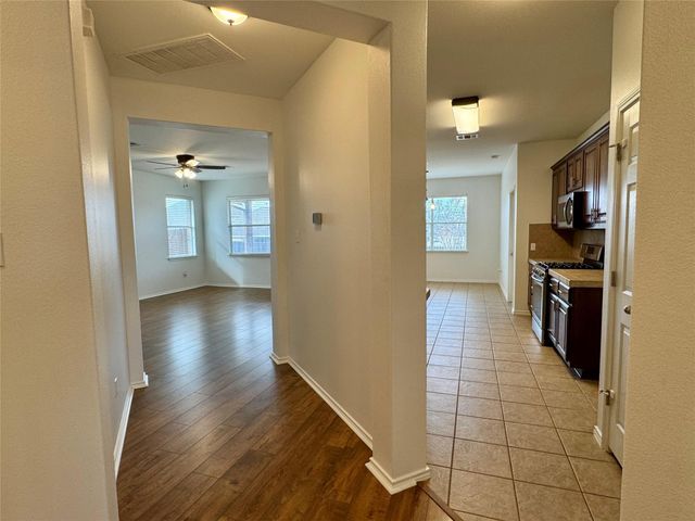 193 Blossom Valley STRM, Buda, TX 78610