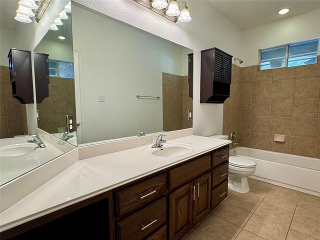 193 Blossom Valley STRM, Buda, TX 78610