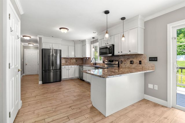 503 Ashley Drive, Pembroke, NH 03275