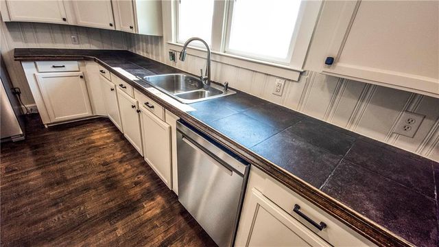 180 Kingston Highway 293 NW, Cartersville, GA 30120