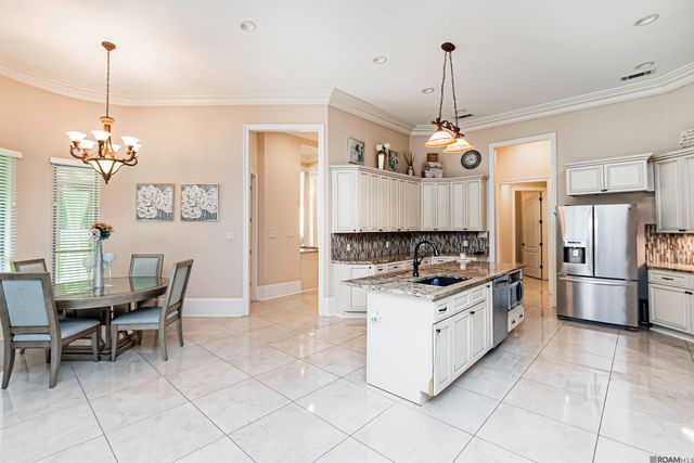 9680 Comite Dr, Baker, LA 70714