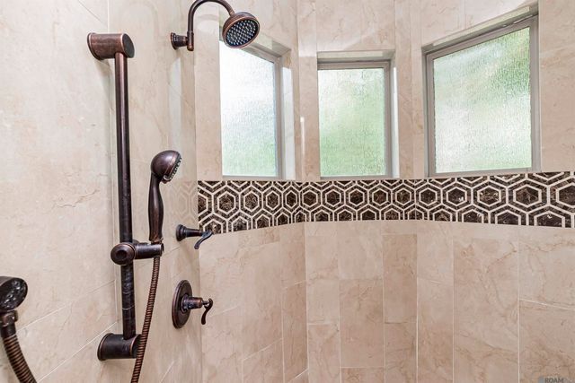 9680 Comite Dr, Baker, LA 70714