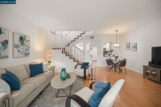 35 Danville Oak Place, Danville, CA 94526