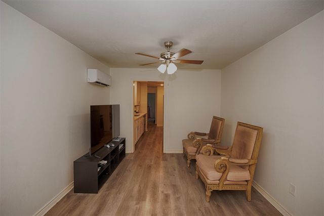 2802 Canfield Street, Houston, TX 77004