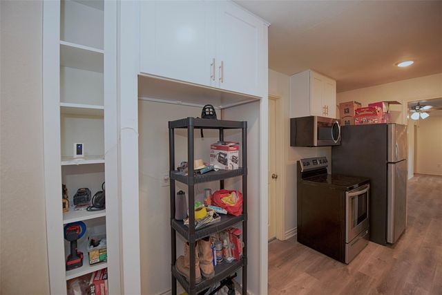 2802 Canfield Street, Houston, TX 77004