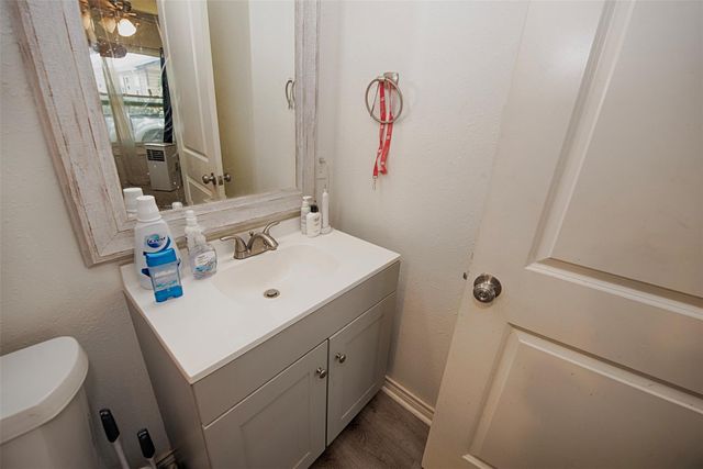 2802 Canfield Street, Houston, TX 77004