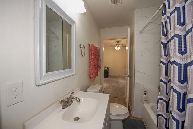 2802 Canfield Street, Houston, TX 77004