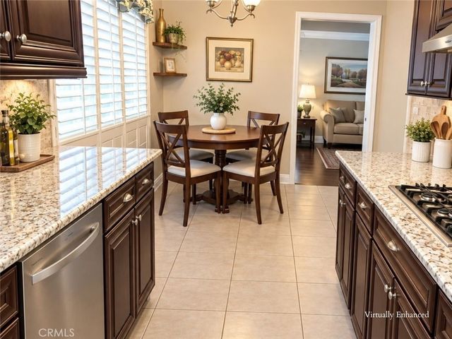 16034 Hawthorne, Fontana, CA 92335