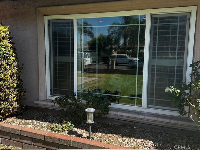 16034 Hawthorne, Fontana, CA 92335