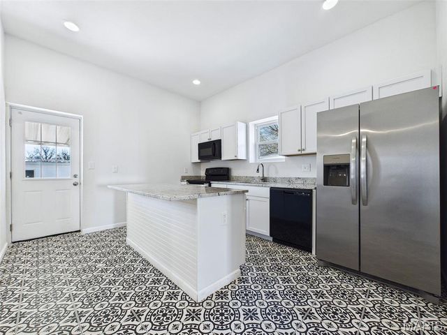 628 S 19th Street, Belleville, IL 62226