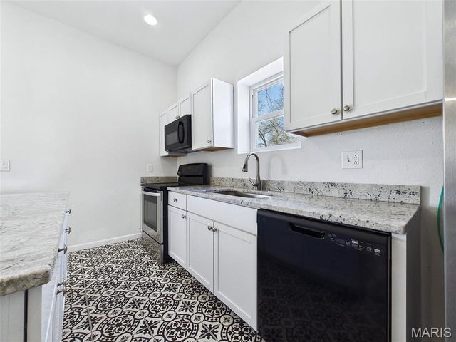 628 S 19th Street, Belleville, IL 62226