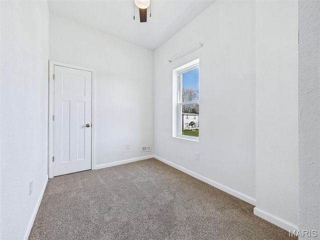 628 S 19th Street, Belleville, IL 62226