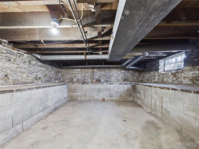 628 S 19th Street, Belleville, IL 62226