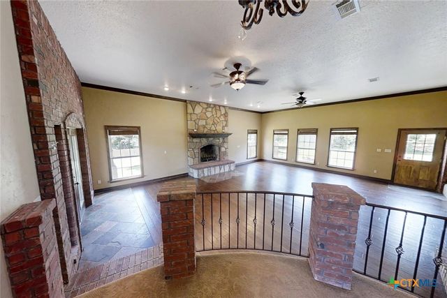 1260 Great Oaks Drive, Salado, TX 76571
