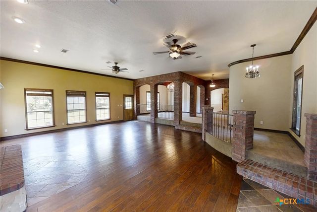 1260 Great Oaks Drive, Salado, TX 76571