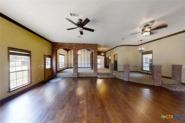1260 Great Oaks Drive, Salado, TX 76571