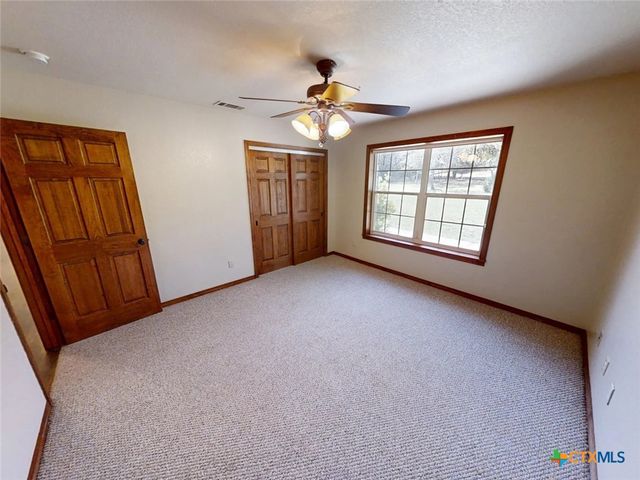 1260 Great Oaks Drive, Salado, TX 76571