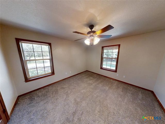 1260 Great Oaks Drive, Salado, TX 76571