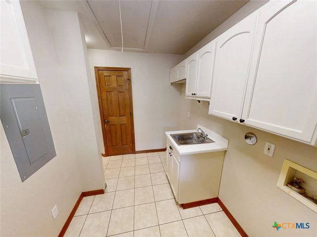 1260 Great Oaks Drive, Salado, TX 76571