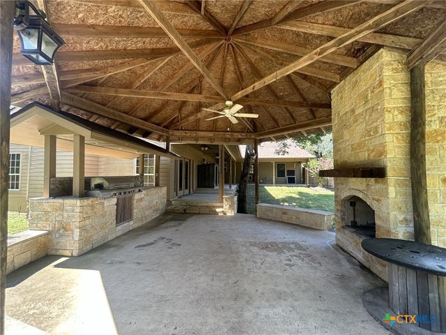 1260 Great Oaks Drive, Salado, TX 76571