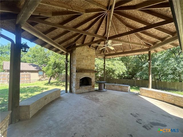 1260 Great Oaks Drive, Salado, TX 76571